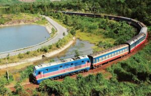 Hành trình thiện nguyện " trăng đầy yêu thương" 15 duong sat 17377113010801651456116